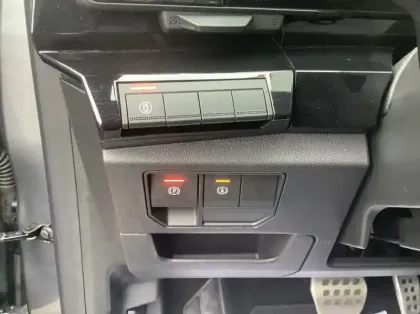 Photo 26 Renault Austral E-Tech full hybrid 200 GSR2 Techno esprit Alpine