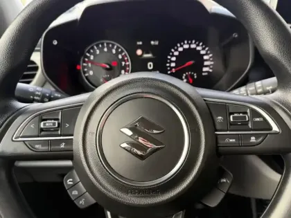 Photo 14 Suzuki Swift Gén. V Ph1 Avantage 5