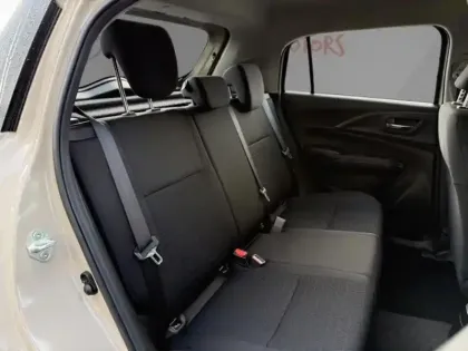 Photo 10 Suzuki Swift Gén. V Ph1 Avantage 5