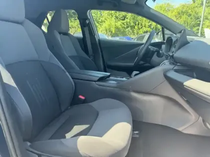 Photo 13 Toyota C-HR 1.8 Hybride 140 Design NG 14