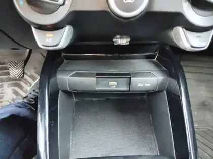 Photo 16 Kia Stonic 1.0 T-GDi 100ch ISG Active Euro6d-T