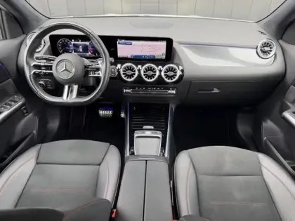 Photo 8 Mercedes GLA 200 d AMG Line