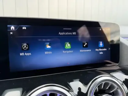 Photo 17 Mercedes GLA 200 d AMG Line