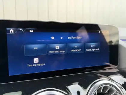 Photo 14 Mercedes GLA 200 d AMG Line