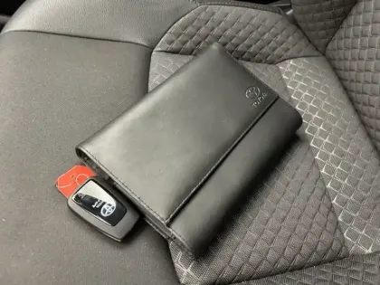 Photo 22 Toyota C-HR 1.8 Hybride 122 Edition