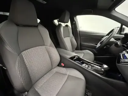 Photo 13 Toyota C-HR 1.8 Hybride 122 Edition