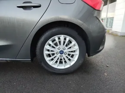 Photo 13 Ford Focus 1.0 EcoBoost 125ch Titanium