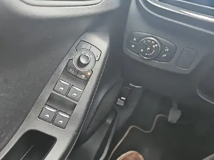 Photo 5 Ford Puma 1.0 Flexifuel 125ch S&S mHEV ST-Line