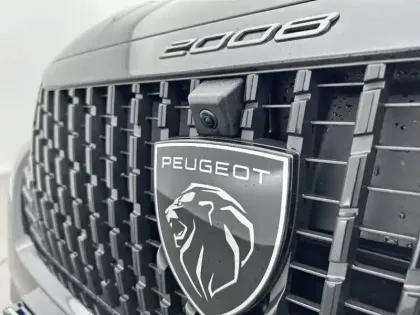 Photo 14 Peugeot 2008  Hybrid 145 e-DCS6