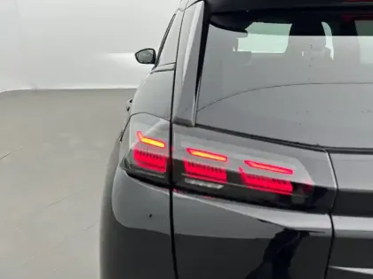 Photo 16 Peugeot 2008  Hybrid 145 e-DCS6