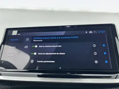 Photo 32 Peugeot 2008  Hybrid 145 e-DCS6