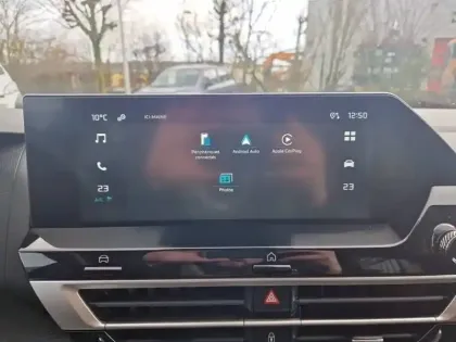 Photo 58 Citroën C4  Hybride 136 e-DCS6