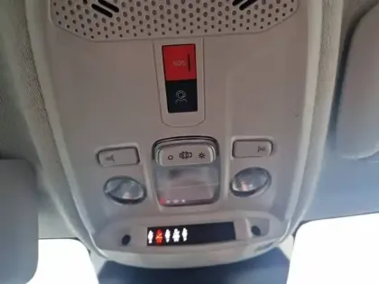 Photo 43 Citroën C4  Hybride 136 e-DCS6