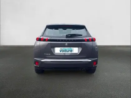 Photo 44 Peugeot 2008  PureTech 100 S&S BVM6