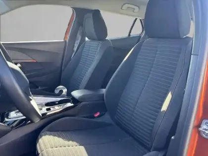 Photo 10 Peugeot 2008  Electrique 136 ch