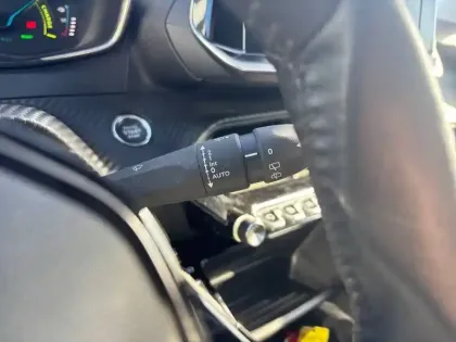 Photo 23 Peugeot 2008  Electrique 136 ch