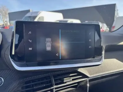 Photo 17 Peugeot 2008  Electrique 136 ch