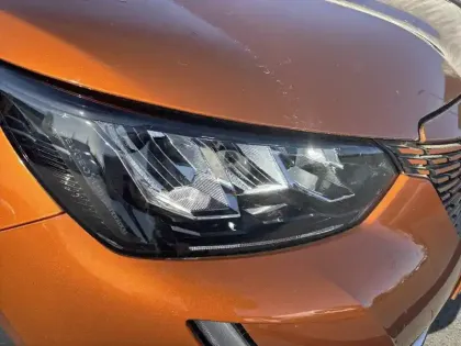 Photo 15 Peugeot 2008  Electrique 136 ch