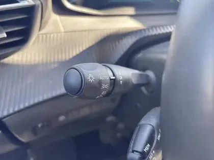 Photo 22 Peugeot 2008  Electrique 136 ch