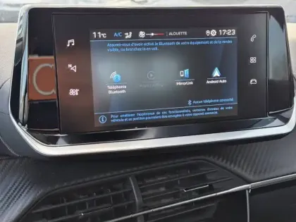 Photo 18 Peugeot 2008  PureTech 100 S&S BVM6