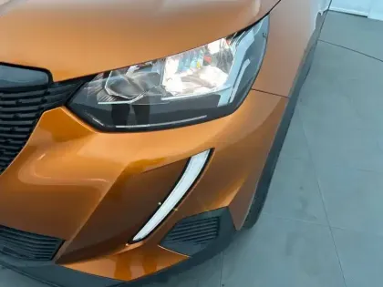 Photo 35 Peugeot 2008 Gén. II Ph1 NG Active 5