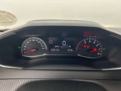 Photo 83 Peugeot 2008  PureTech 100 S&S BVM6