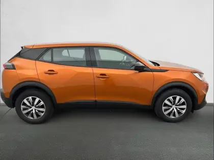 Photo 77 Peugeot 2008  PureTech 100 S&S BVM6