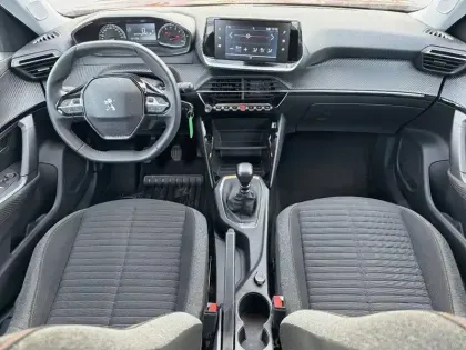 Photo 7 Peugeot 2008  PureTech 100 S&S BVM6