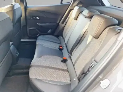 Photo 8 Peugeot 2008  Hybrid 145 e-DCS6