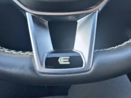 Photo 24 Renault Arkana  E-Tech hybride 145 - 22