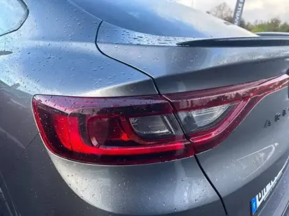 Photo 16 Renault Arkana  E-Tech hybride 145 - 22