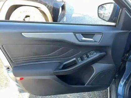 Photo 8 Ford Focus  1.0 Flexifuel 125 S&S mHEV