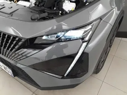 Photo 35 Peugeot 408  Hybrid 145 e-DCS6