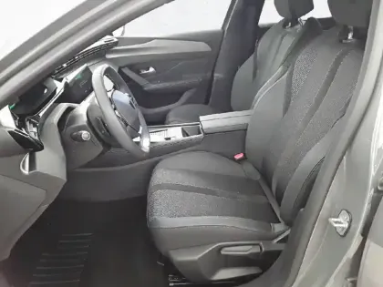 Photo 30 Peugeot 408  Hybrid 145 e-DCS6