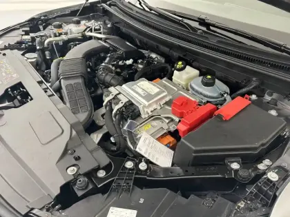 Photo 129 Renault Austral  E-Tech full hybrid 200 GSR2