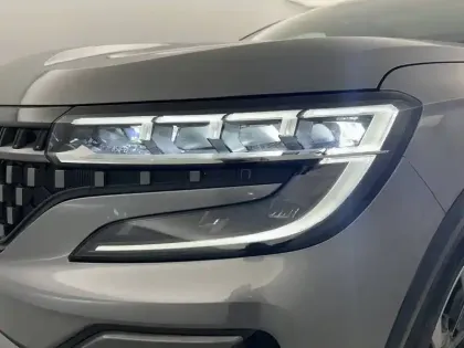 Photo 128 Renault Austral  E-Tech full hybrid 200 GSR2