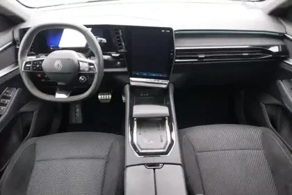 Photo 8 Renault Austral  E-Tech full hybrid 200 GSR2