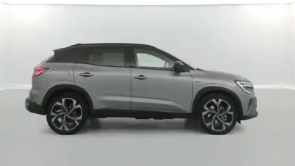 Photo 107 Renault Austral  E-Tech full hybrid 200 GSR2