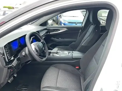 Photo 8 Renault Austral  E-Tech full hybrid 200 GSR2