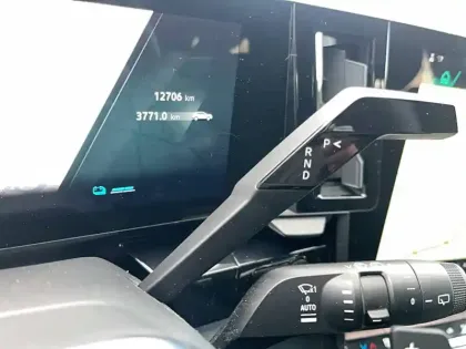 Photo 54 Renault Austral  E-Tech full hybrid 200 GSR2