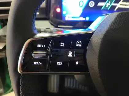 Photo 8 Renault Clio  E-Tech full hybrid 160 ch