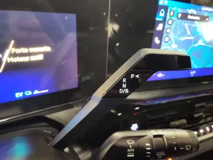 Photo 14 Renault Clio  E-Tech full hybrid 160 ch