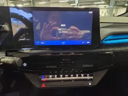 Photo 12 Renault Clio  E-Tech full hybrid 160 ch