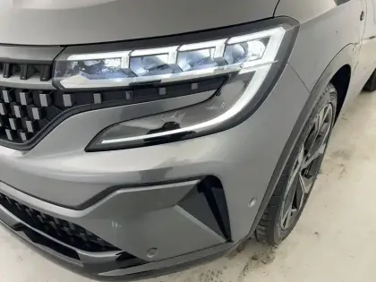 Photo 34 Renault Espace  E-Tech full hybrid 200 GSR2