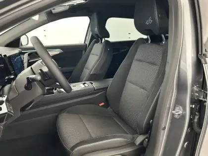 Photo 17 Renault Espace  E-Tech full hybrid 200 GSR2