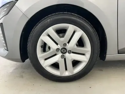 Photo 27 Renault Clio  E-Tech full hybrid 145 ch GSR2