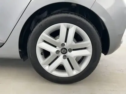 Photo 57 Renault Clio Gén. V (BJA) Ph2 Evolution 5