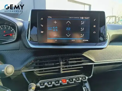 Photo 40 Peugeot 2008  PureTech 100 S&S BVM6