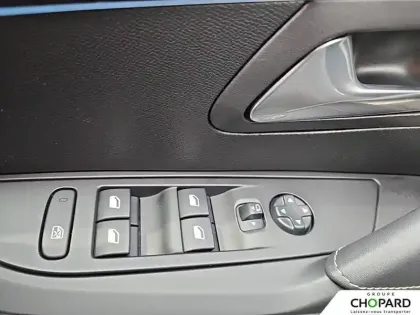 Photo 23 Peugeot 208  PureTech 100 S&S BVM6