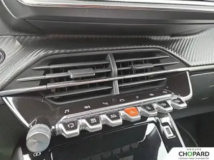 Photo 21 Peugeot 208  PureTech 100 S&S BVM6